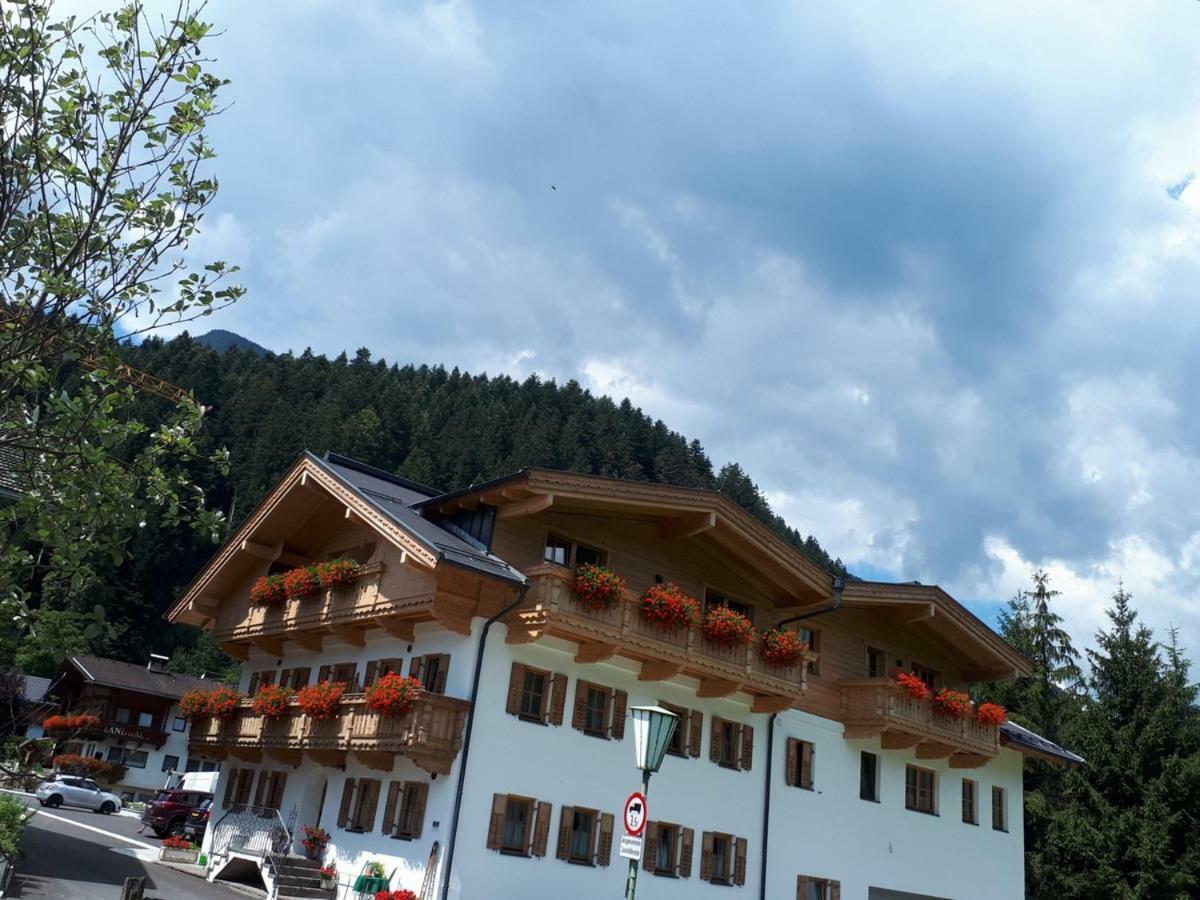 Apart Soellbacherhof Fuegen Exterior photo